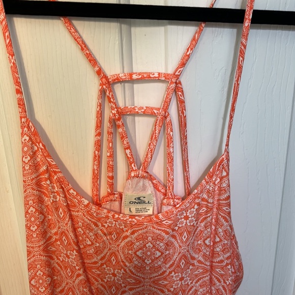 ONEILL. Size large. - Picture 2 of 4